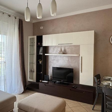 Elegant Apartment In Lungomare - N 23 Vlorë Exterior foto